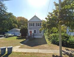Pre-foreclosure in  FAIRVIEW AVE Islip Terrace, NY 11752