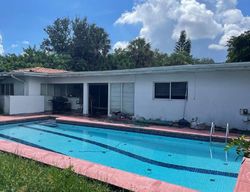Pre-foreclosure in  NE 198TH TER Miami, FL 33179