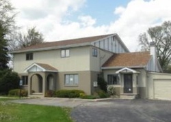 Pre-foreclosure in  W NORTH AVE West Chicago, IL 60185