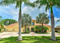  Fairway Cir, Naples FL