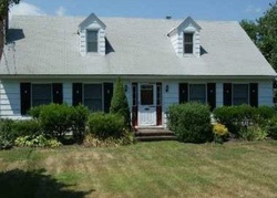 Pre-foreclosure in  W ISLIP RD West Islip, NY 11795