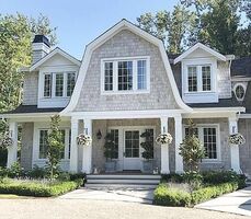 Pre-foreclosure in  DYKE RD East Setauket, NY 11733