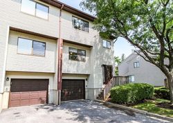 Pre-foreclosure Listing in CHESTER LN NANUET, NY 10954