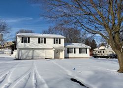 Pre-foreclosure Listing in GOLF STREAM DR PENFIELD, NY 14526