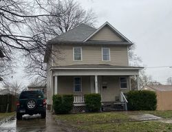 Pre-foreclosure in  BENTON ST Granite City, IL 62040