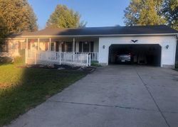 Pre-foreclosure Listing in HOOVER BLVD LORAIN, OH 44053
