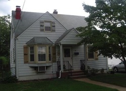 Pre-foreclosure Listing in HARRISON AVE EAST BRUNSWICK, NJ 08816