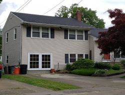 Pre-foreclosure in  MAPLE AVE Haddon Heights, NJ 08035