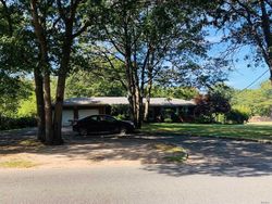 Pre-foreclosure Listing in OLD MEDFORD AVE MEDFORD, NY 11763