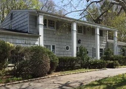 Pre-foreclosure Listing in COSGROVE DR GLEN COVE, NY 11542