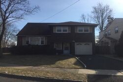 Pre-foreclosure in  KATHLEEN TER Union, NJ 07083
