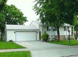 Pre-foreclosure in  WHEATFIELD DR Cincinnati, OH 45251