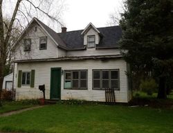 Pre-foreclosure in  GARFIELD ST Edgerton, WI 53534