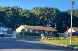  San Rafael Ave, Holbrook NY