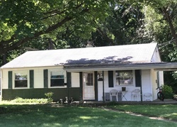 Pre-foreclosure Listing in LINCOLN RD PEKIN, IL 61554