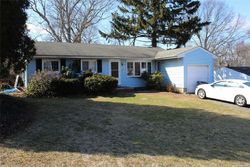 Pre-foreclosure in  ROSE PL Selden, NY 11784