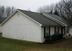 Pre-foreclosure in  BELLWEATHER DR Duncan, SC 29334
