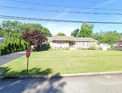 Pre-foreclosure in  DURHAM PL Lake Grove, NY 11755