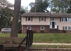 Pre-foreclosure Listing in SCHUYLER ST PARSIPPANY, NJ 07054