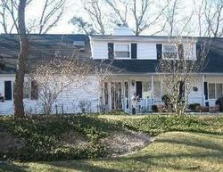  Halfcircle Dr, Holbrook NY
