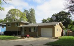  N Evanslawn Ave, Aurora IL