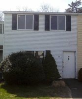Pre-foreclosure in  HILL RISE Calverton, NY 11933