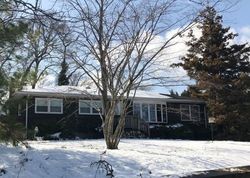 Pre-foreclosure Listing in RIVIERA DR MASTIC, NY 11950