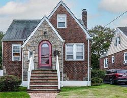 Pre-foreclosure in  WOOD ST Lynbrook, NY 11563