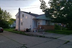  Cove Rd, Pennsauken NJ