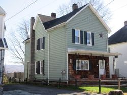 Pre-foreclosure Listing in WASHINGTON AVE PORT JERVIS, NY 12771