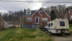 Pre-foreclosure in  RUSSELL ST Pittsburgh, PA 15209