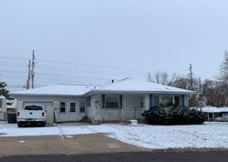 Pre-foreclosure in  JEFFERSON ST Pekin, IL 61554