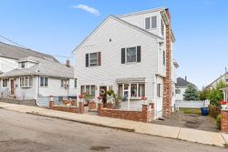 Pre-foreclosure in  PUTNAM RD Somerville, MA 02145