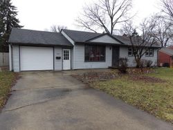 Pre-foreclosure in  COUNTRY CLUB AVE Youngstown, OH 44514