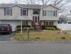 Pre-foreclosure Listing in BEECH ST LAKE GROVE, NY 11755