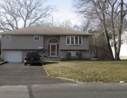  Brookdale Ave, Bay Shore NY