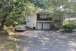 Pre-foreclosure in  BERKSHIRE DR Farmingville, NY 11738