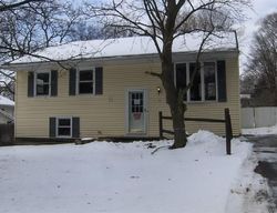 Pre-foreclosure Listing in LYNAUGH RD VICTOR, NY 14564