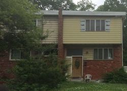 Pre-foreclosure Listing in LONERGAN DR SUFFERN, NY 10901