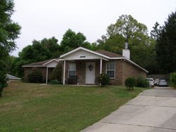 Pre-foreclosure in  CREEKSIDE CIR Crestview, FL 32536