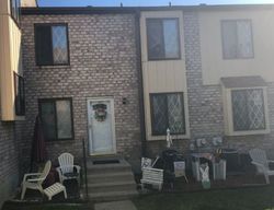 Pre-foreclosure Listing in HILLTOP DR APT DD15 BROOKHAVEN, PA 19015