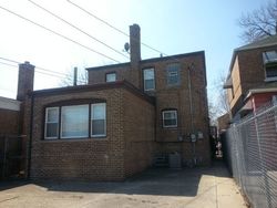 Pre-foreclosure in  S KINGSTON AVE Chicago, IL 60617