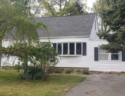 Pre-foreclosure Listing in ELAINE DR SAYVILLE, NY 11782