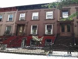 Pre-foreclosure in  QUINCY ST Brooklyn, NY 11221