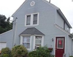 Pre-foreclosure in  WESTSIDE AVE Bay Shore, NY 11706