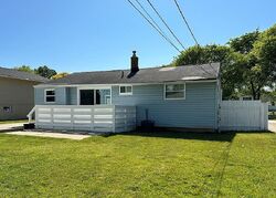 Pre-foreclosure in  TUPELO DR Bedford, OH 44146