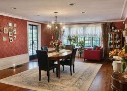 Pre-foreclosure Listing in HIGHLAND RD GLEN COVE, NY 11542