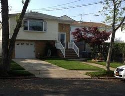 Pre-foreclosure in  VINELAND AVE Staten Island, NY 10312