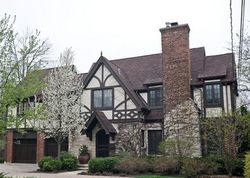 Pre-foreclosure in  LAKESIDE PL Highland Park, IL 60035