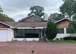 Pre-foreclosure in  MOWBRAY AVE Bay Shore, NY 11706